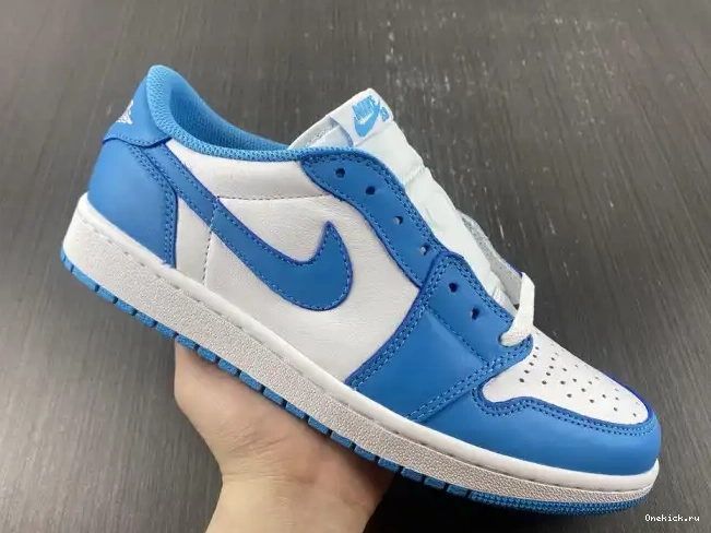 One Kick SB Nike 1 Low Jordan Air x UNC CJ7891-401 0703